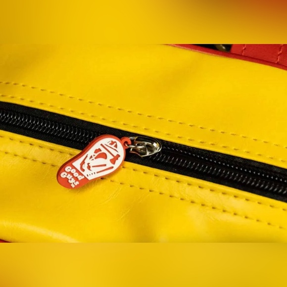 Official Child's Play 2 Good Guy Doll Chucky Box Dual Crossbody Backpack - NWT - Picture 6 of 12